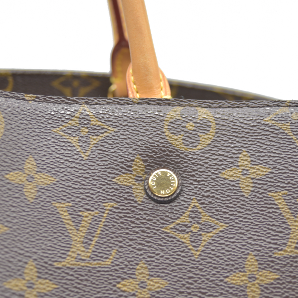 AUCTION $2640  LOUIS VUITTON  Monogram Montaigne GM TR1104