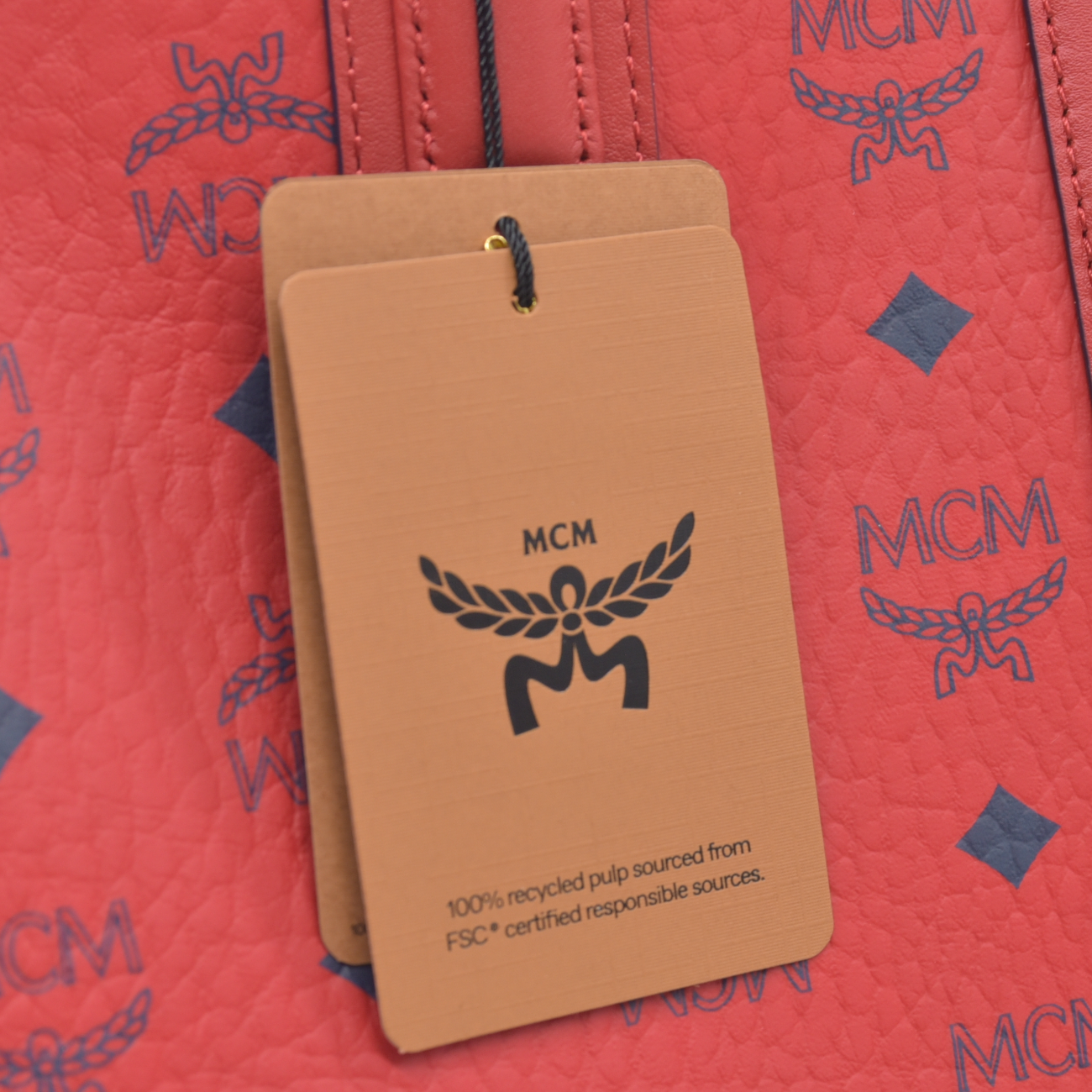 $780 NEW MCM Visetos Medium Liz Reversible Shopper Tote Ruby Red BIN