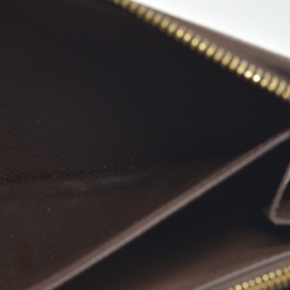 $915 Louis Vuitton Damier Ebene Zippy Wallet CONSIGNMENT VI4057 2007