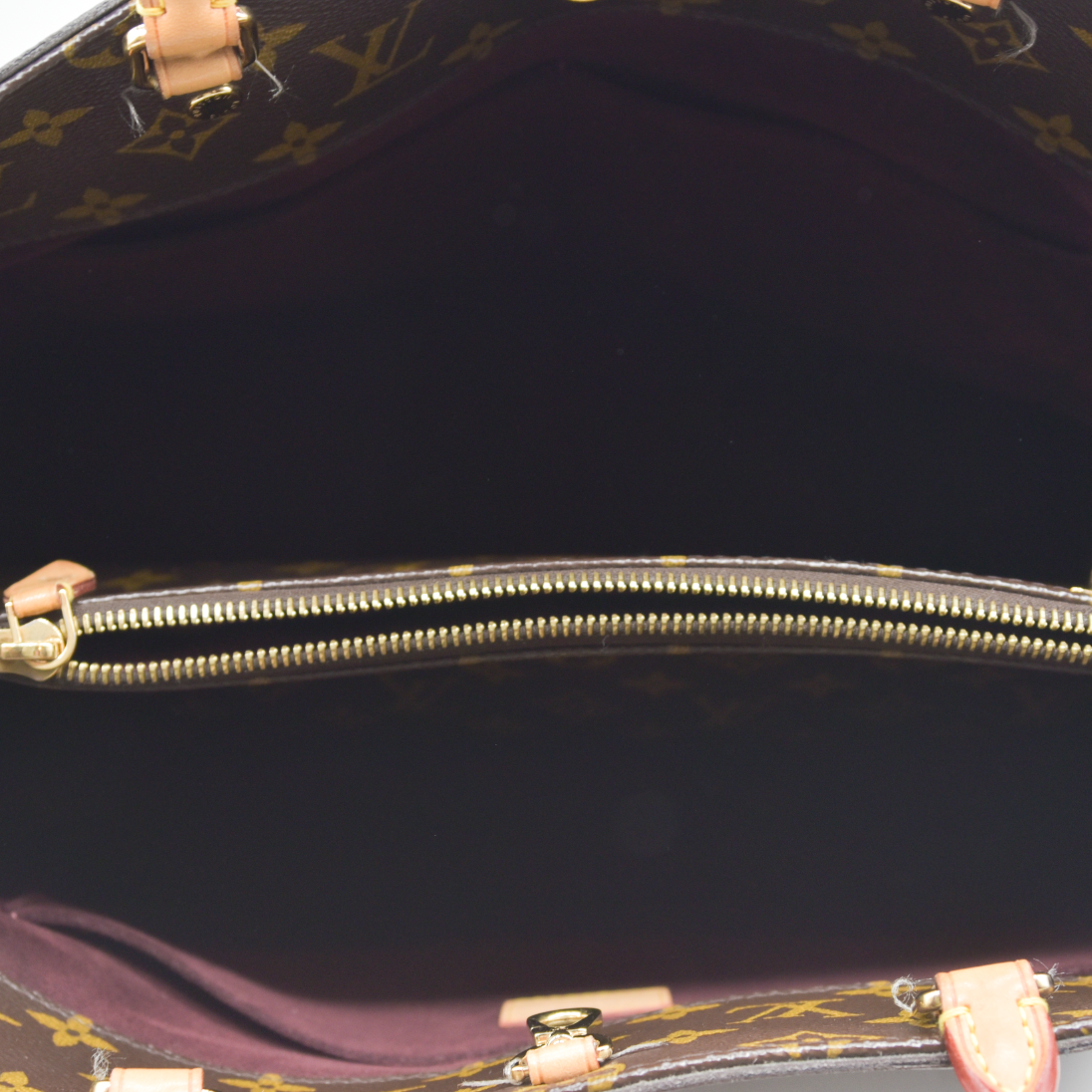 AUCTION $2640  LOUIS VUITTON  Monogram Montaigne GM TR1104