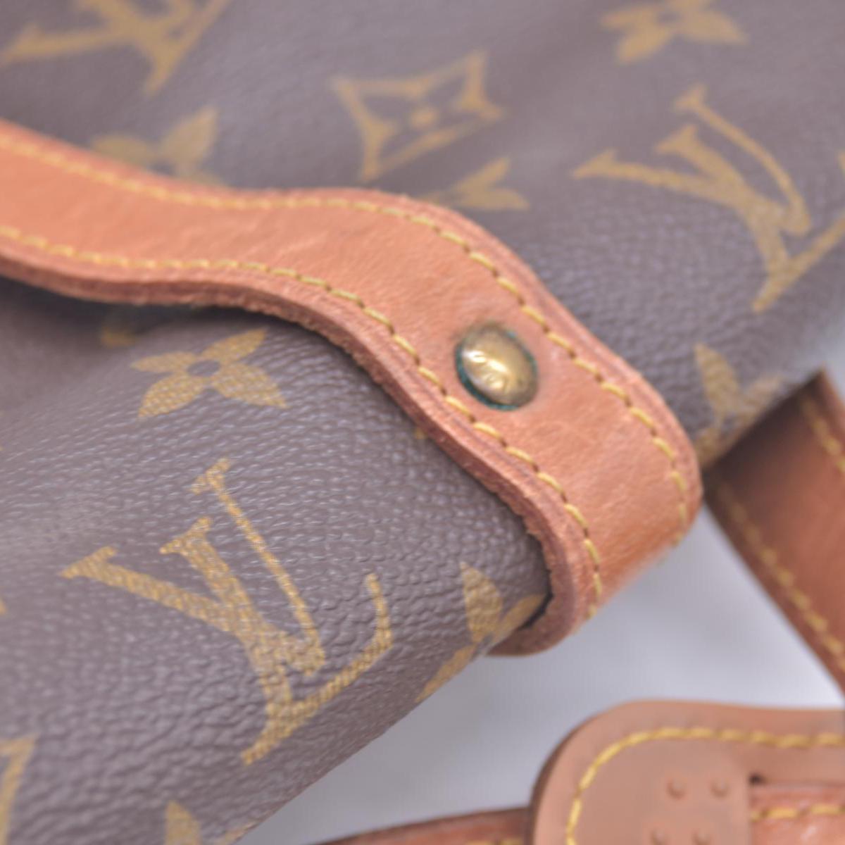 $1260 Louis Vuitton Monogram Saumur 30 CONSIGNMENT