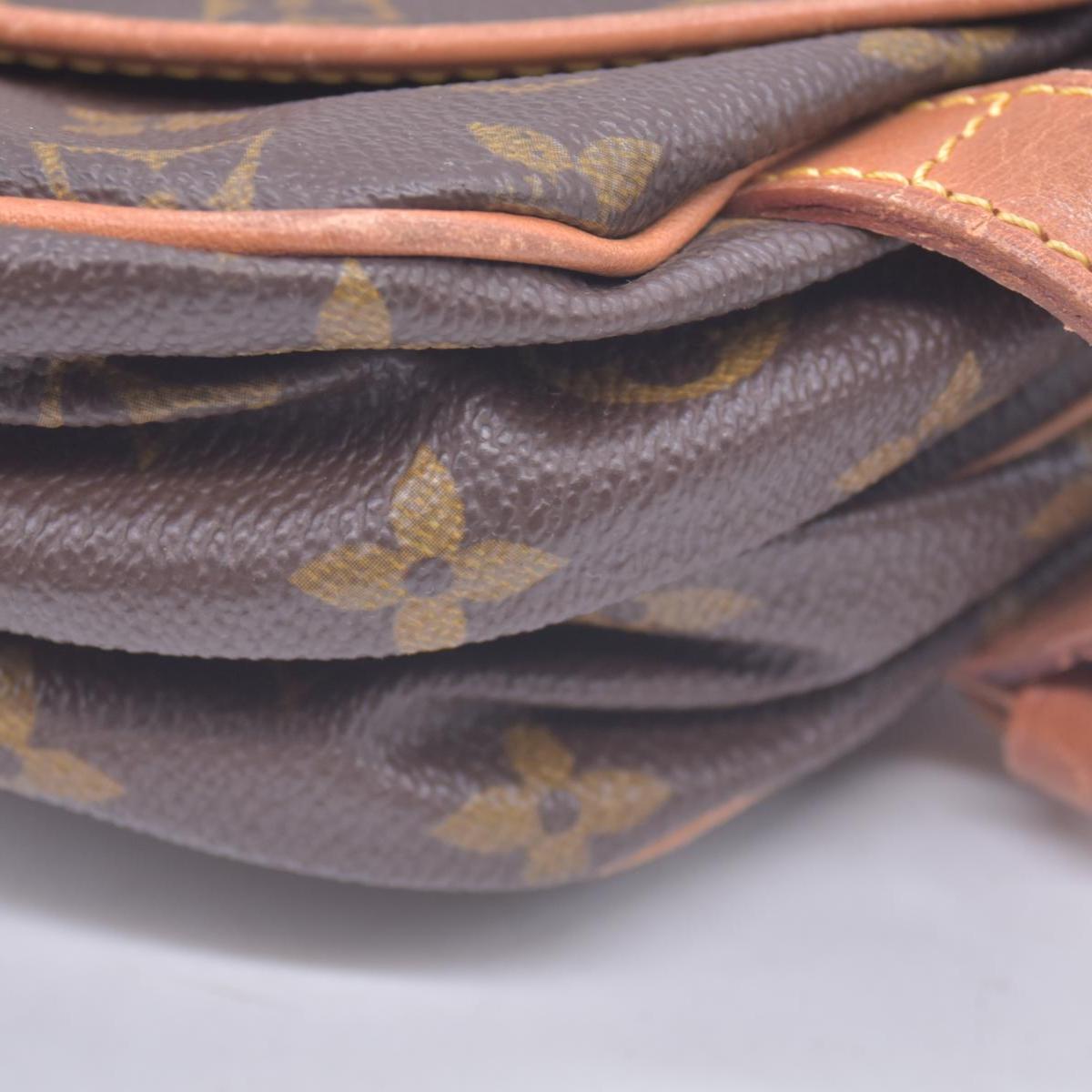 $1260 Louis Vuitton Monogram Saumur 30 CONSIGNMENT