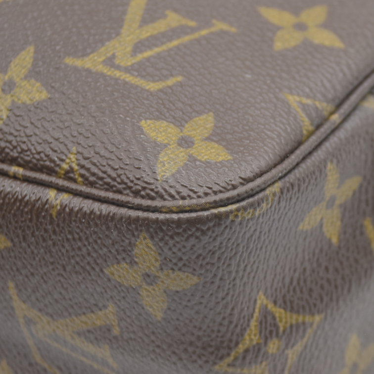 $600 Louis Vuitton Monogram Trousse Toilette 23 CONSIGNMENT 864TH 1986