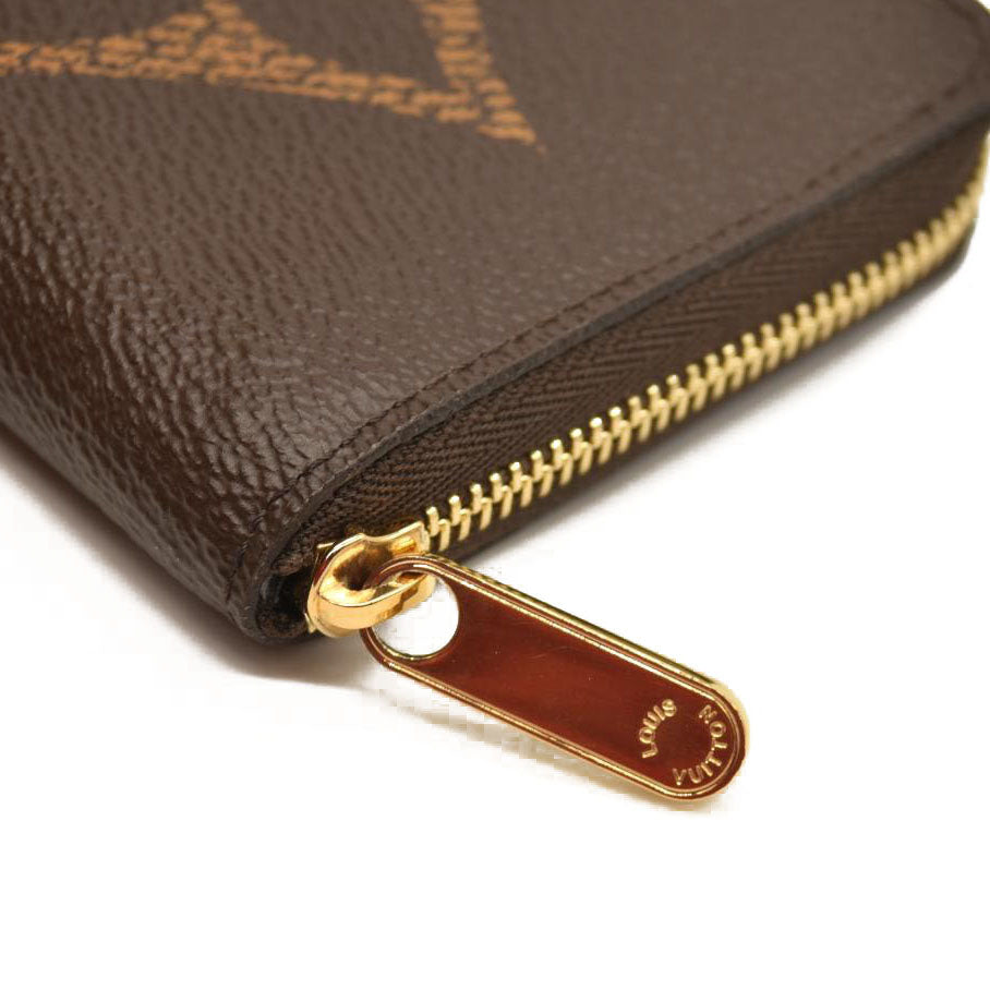 Louis Vuitton  Monogram Giant Zippy Coin Purse