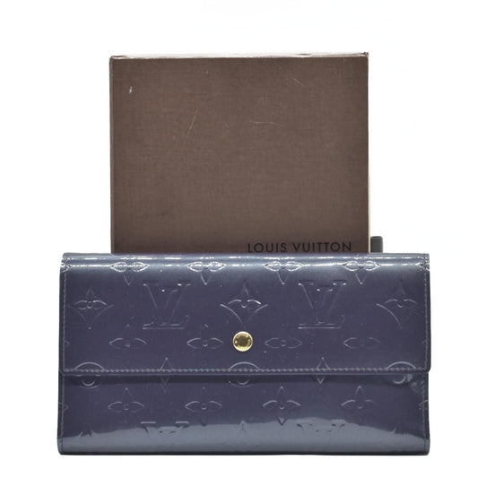 $880 2004 Louis Vuitton Vernis Sarah Wallet Purple Grey CONSIGNMENT TH1024