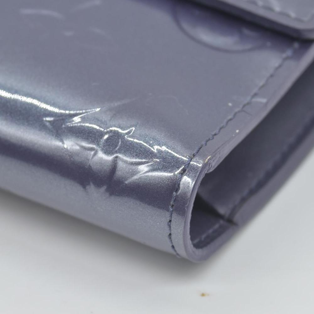 $880 2004 Louis Vuitton Vernis Sarah Wallet Purple Grey CONSIGNMENT TH1024