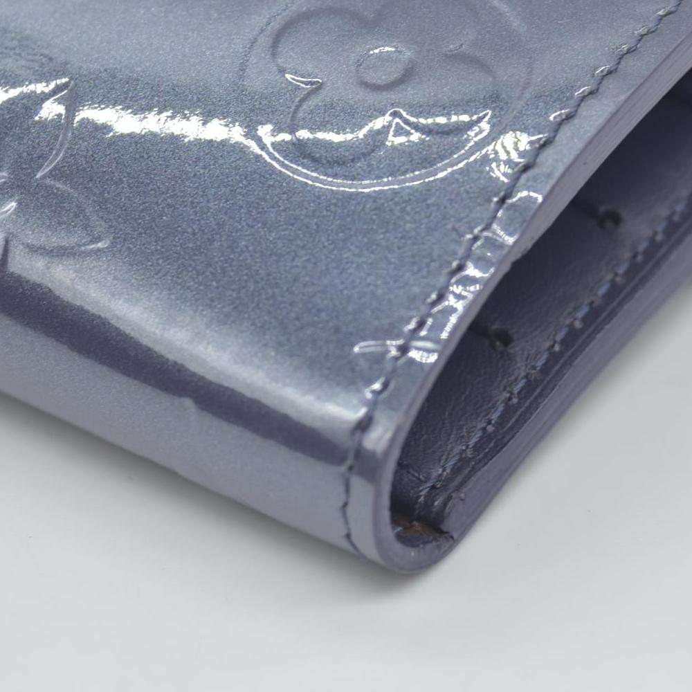 $880 2004 Louis Vuitton Vernis Sarah Wallet Purple Grey CONSIGNMENT TH1024