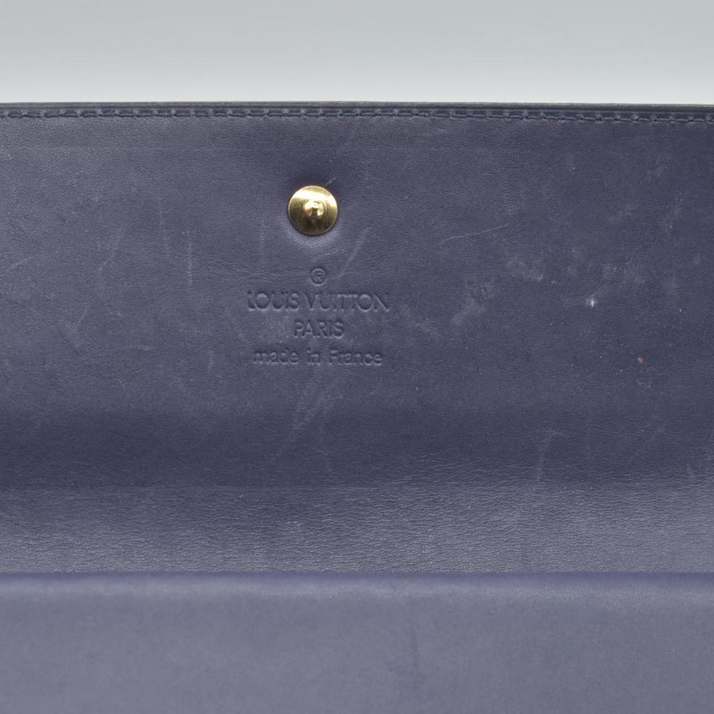$880 2004 Louis Vuitton Vernis Sarah Wallet Purple Grey CONSIGNMENT TH1024