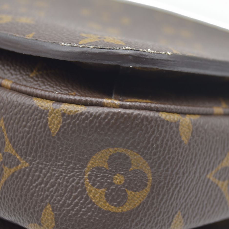 $2760 Louis Vuitton  Monogram Pochette Metis RFID