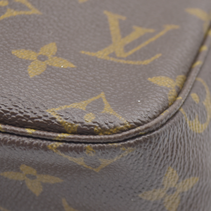 $660 CONSIGNMENT Louis Vuitton Monogram Trousse Toilette 28 MM  874TH 1987