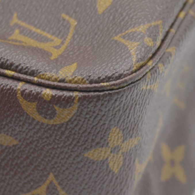 $660 CONSIGNMENT Louis Vuitton Monogram Trousse Toilette 28 MM  874TH 1987