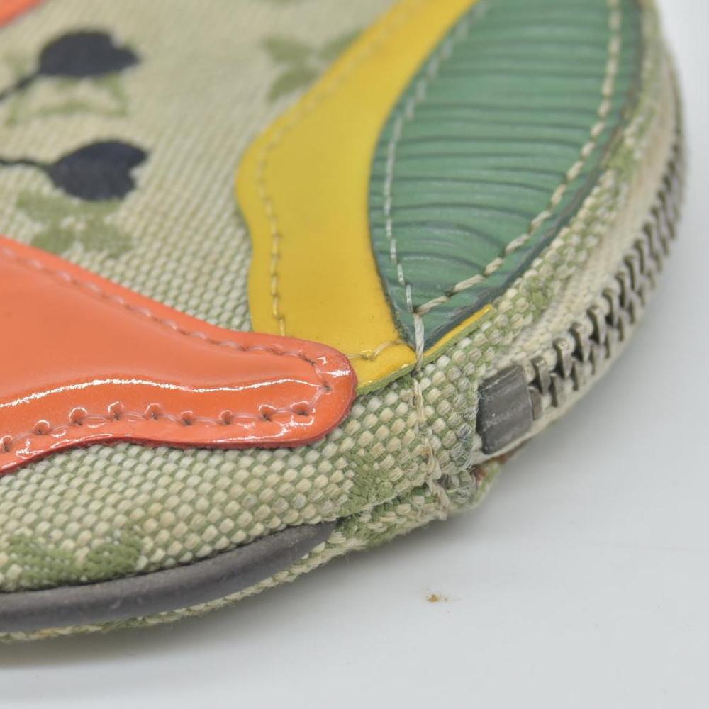 $390 2002 Louis Vuitton  LV Monogram Round Coin Purse CONSIGNMENT