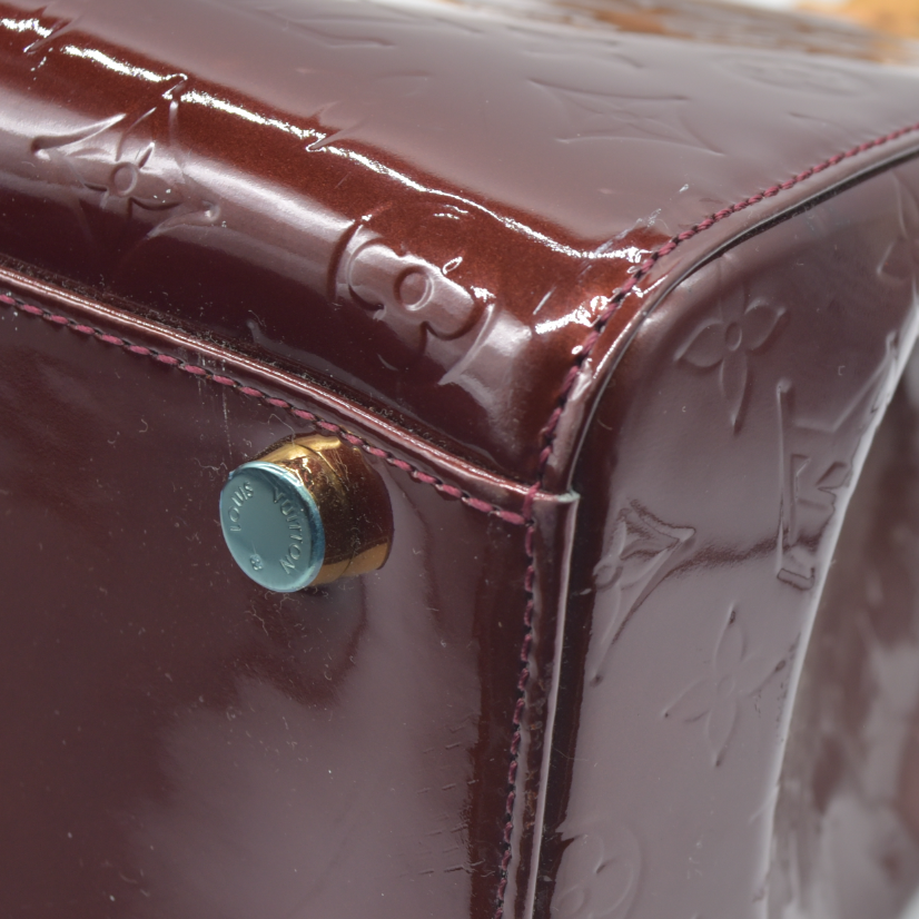$2730 LOUIS VUITTON Vernis Brea GM Rouge Fauviste SR3101 2011 CONSIGNMENT