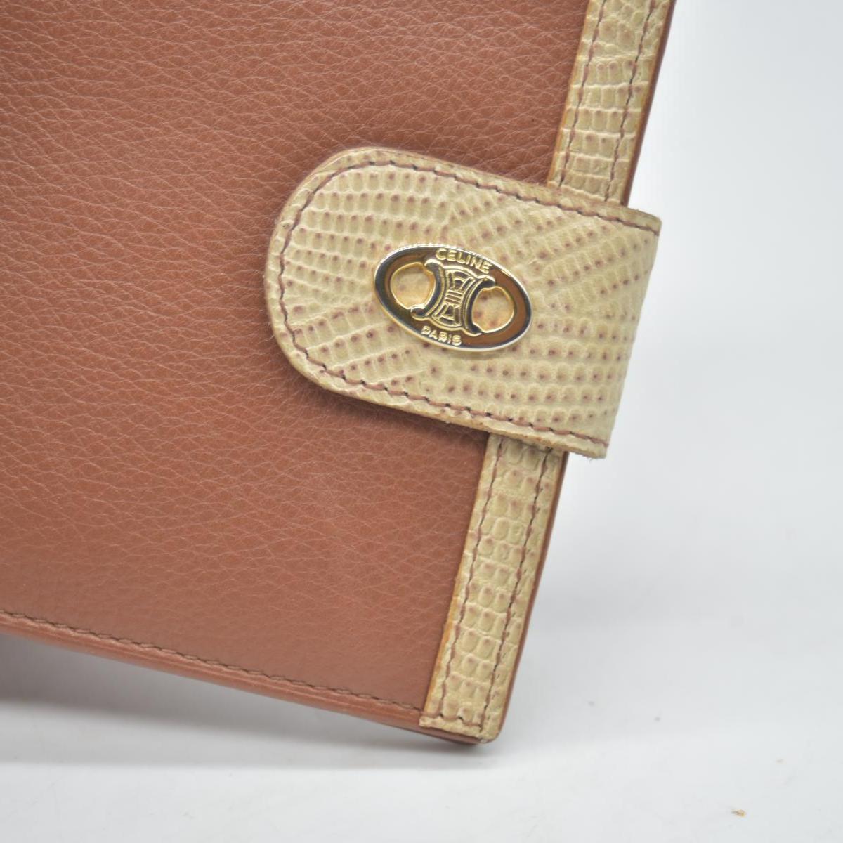 $690 CELINE Triomphe Leather Bifold Compact Wallet CONSIGNMENT