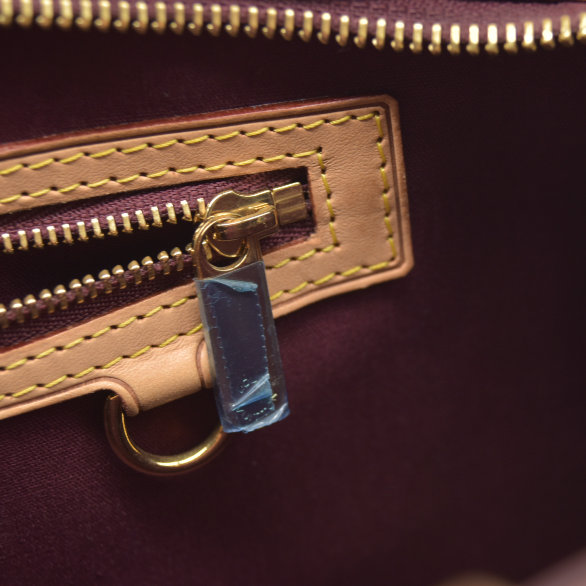 $2730 LOUIS VUITTON Vernis Brea GM Rouge Fauviste SR3101 2011 CONSIGNMENT