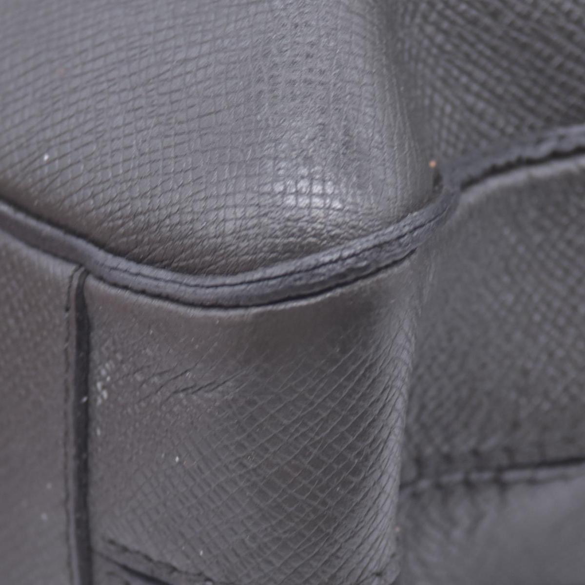 $2340 Louis Vuitton  Taiga Leather Porte-Documents CONSIGNMENT