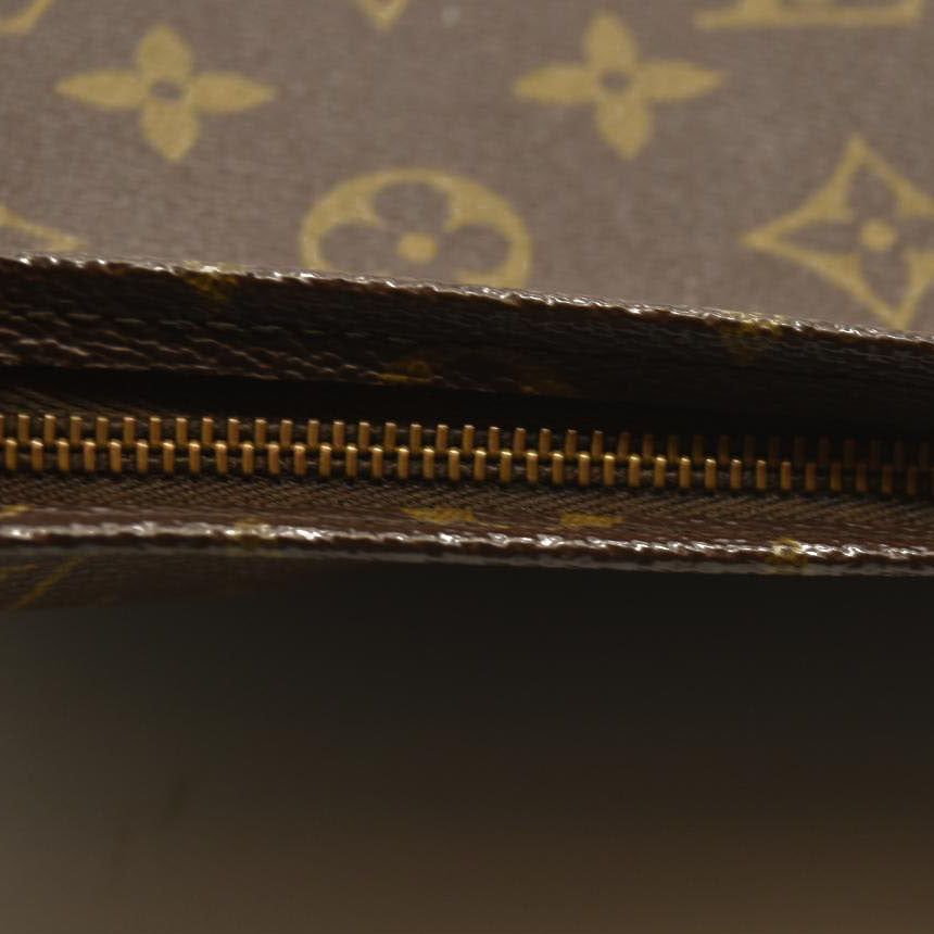 Louis Vuitton  Monogram Toiletry Pouch 26 873TH