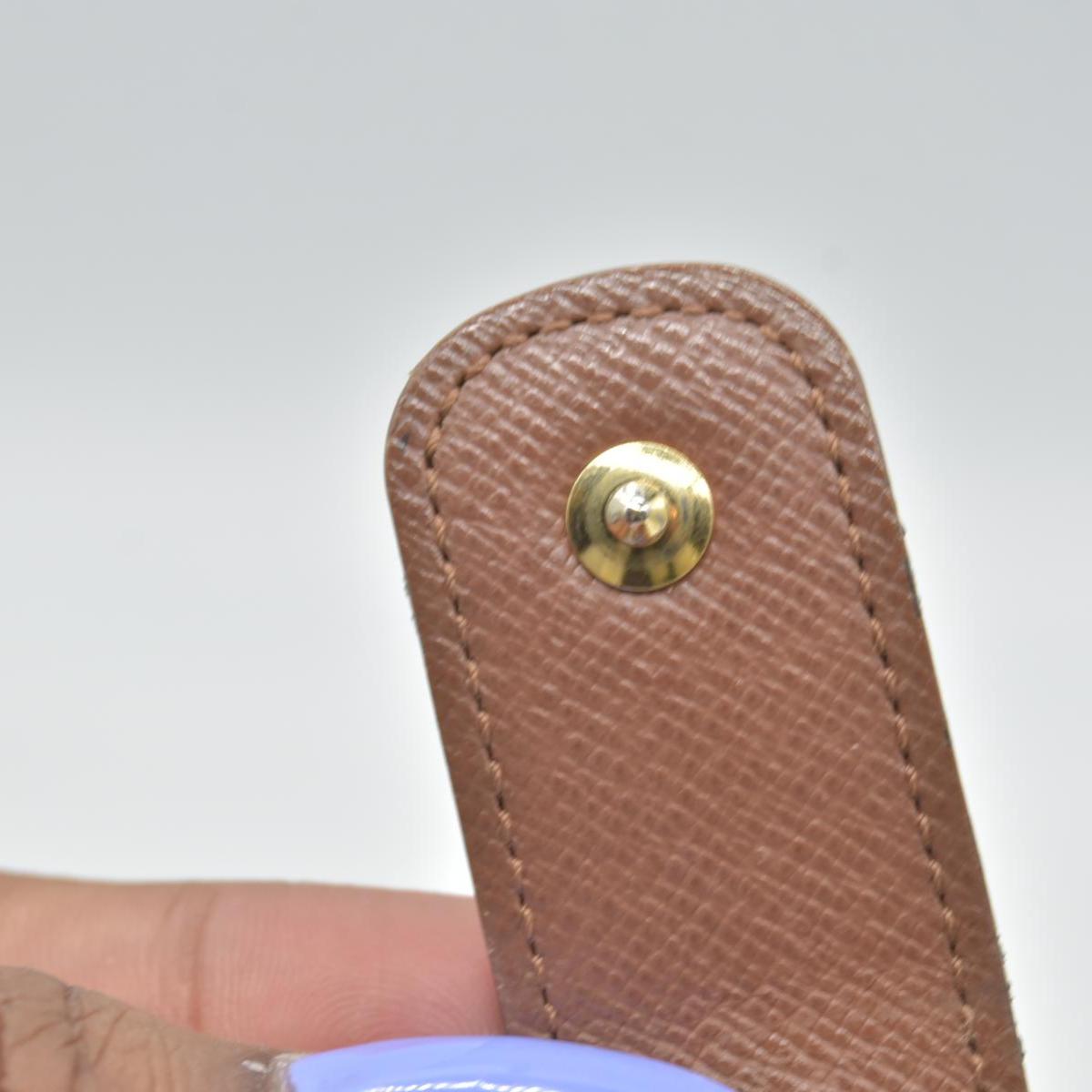 $755 LOUIS VUITTON Monogram Medium Ring Agenda Cover
