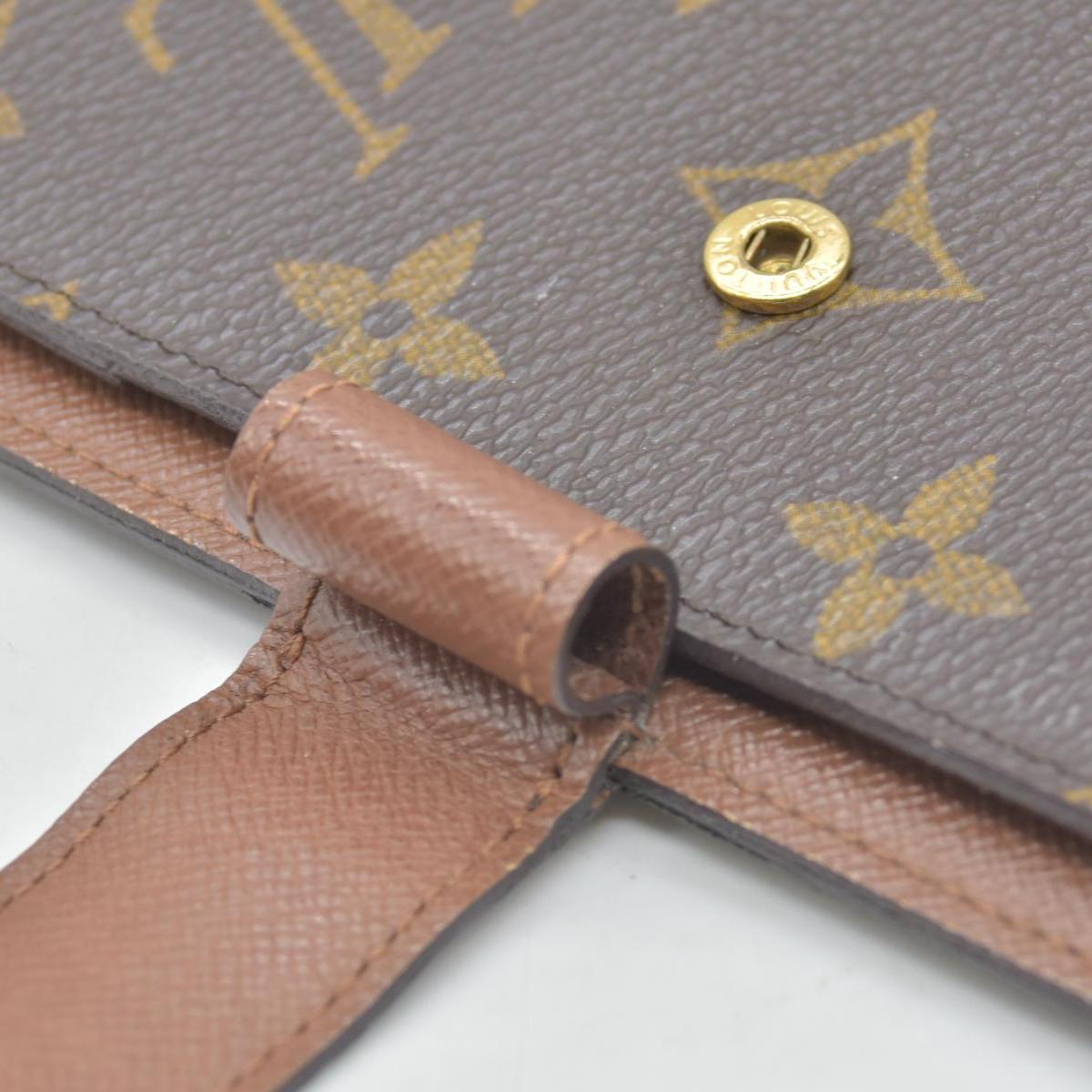 $755 LOUIS VUITTON Monogram Medium Ring Agenda Cover