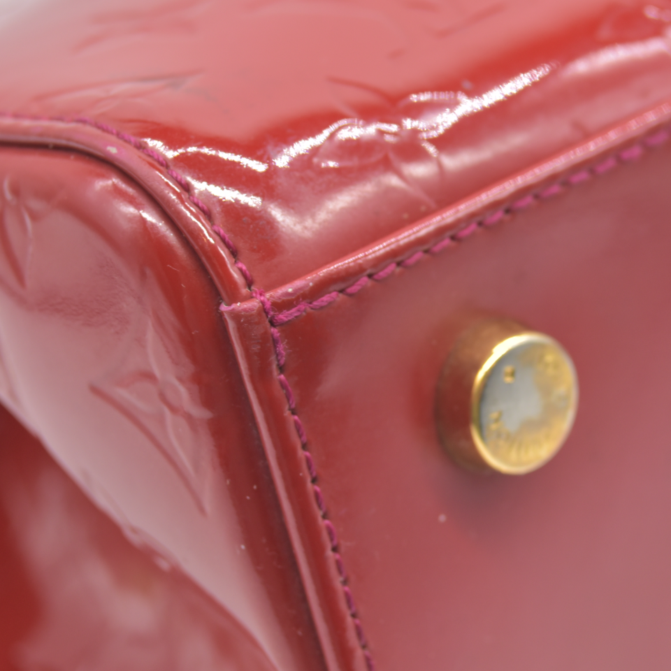 AUCTION $2730 Louis Vuitton  Vernis Brea PM Pomme D'Amour