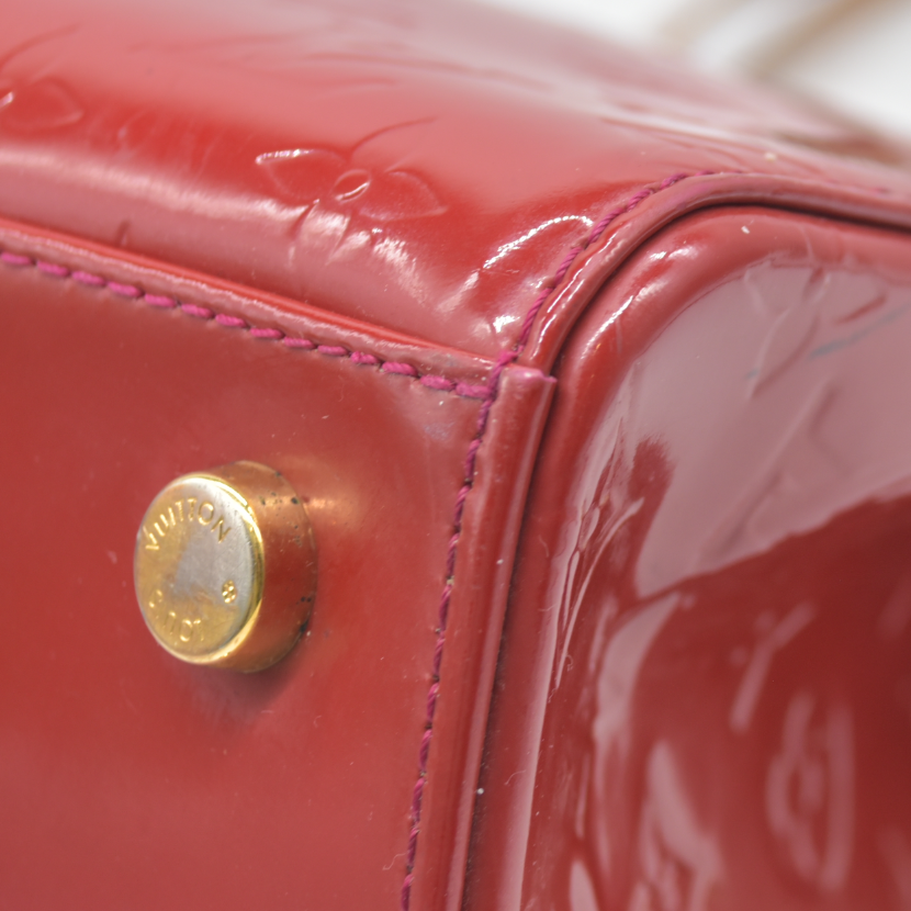 AUCTION $2730 Louis Vuitton  Vernis Brea PM Pomme D'Amour