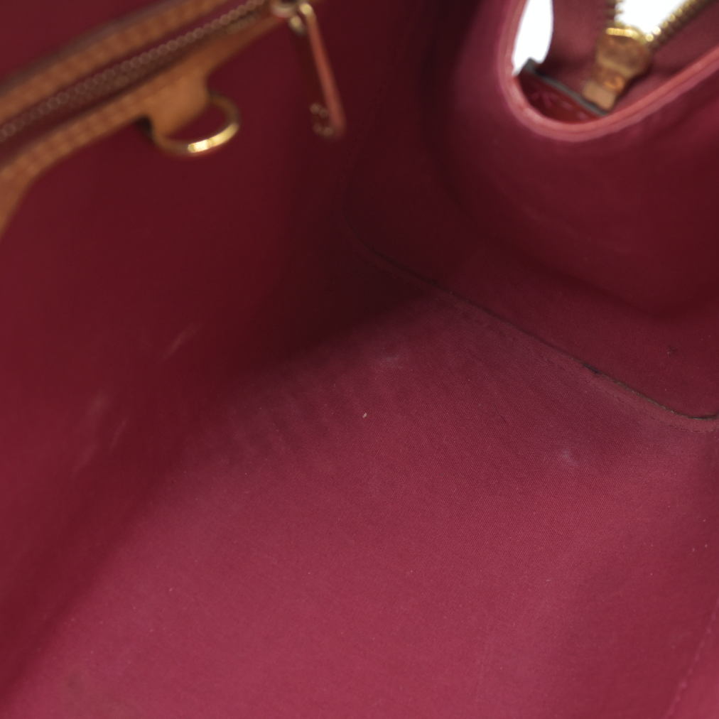 AUCTION $2730 Louis Vuitton  Vernis Brea PM Pomme D'Amour