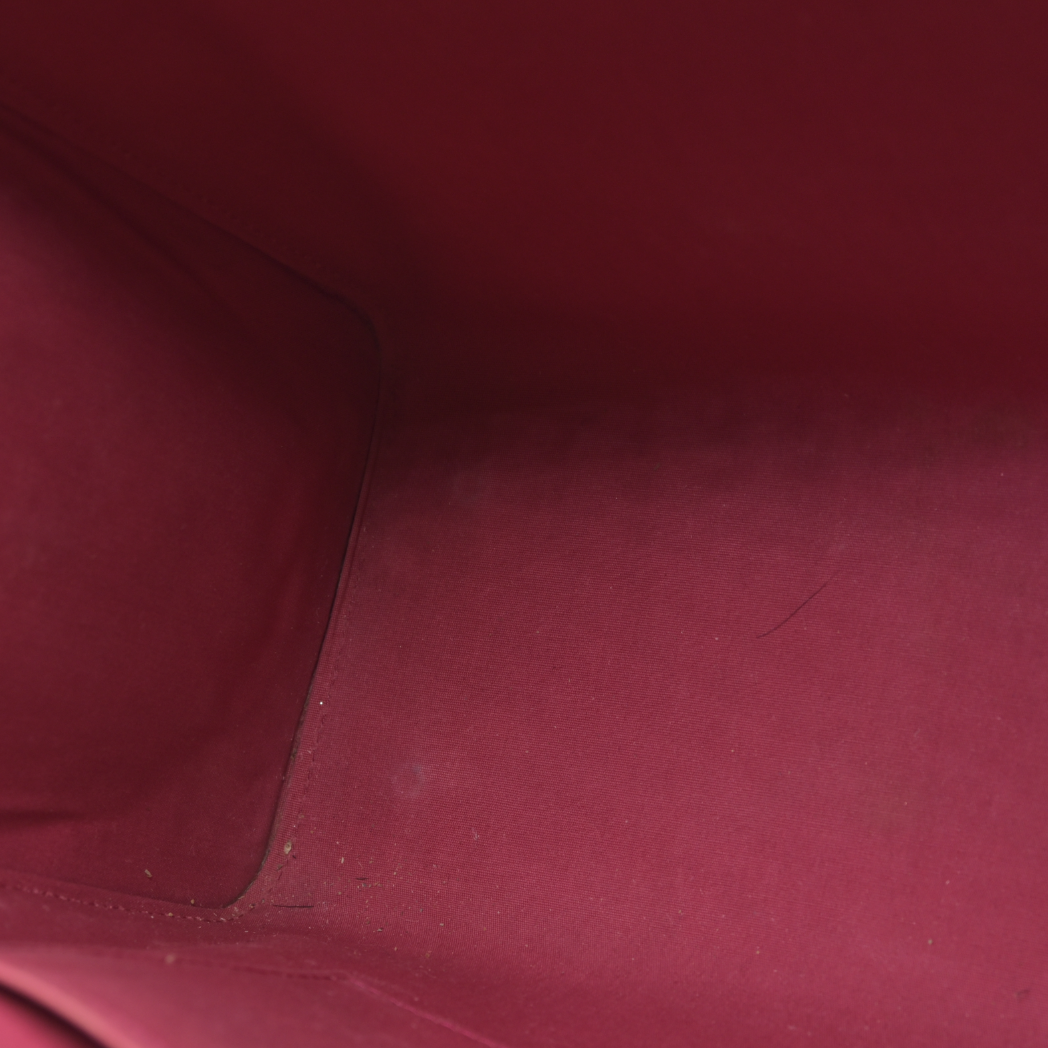 AUCTION $2730 Louis Vuitton  Vernis Brea PM Pomme D'Amour