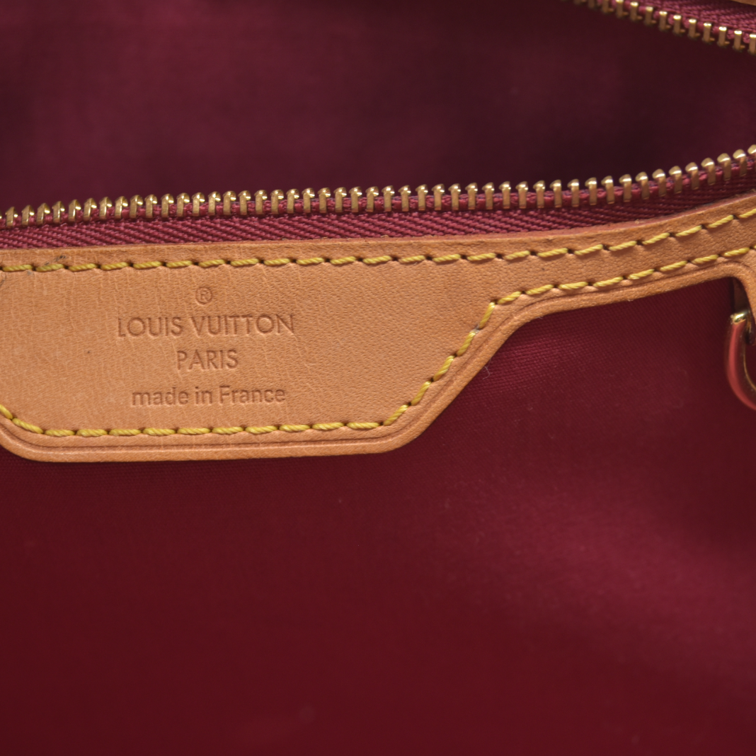 AUCTION $2730 Louis Vuitton  Vernis Brea PM Pomme D'Amour