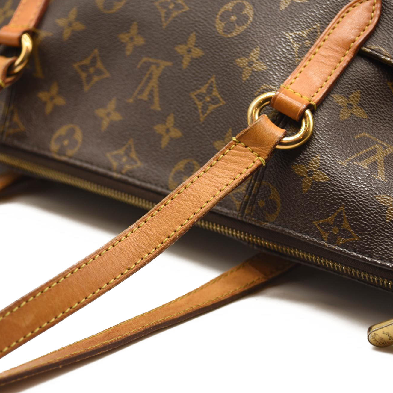 LOUIS VUITTON Monogram Totally MM