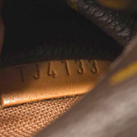 LOUIS VUITTON Monogram Totally MM