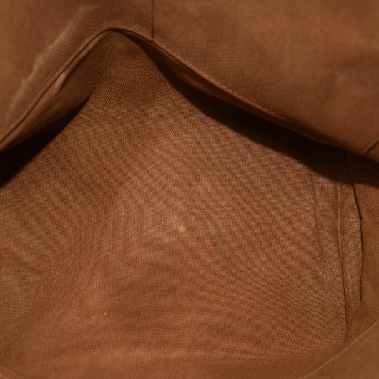 LOUIS VUITTON Monogram Totally MM