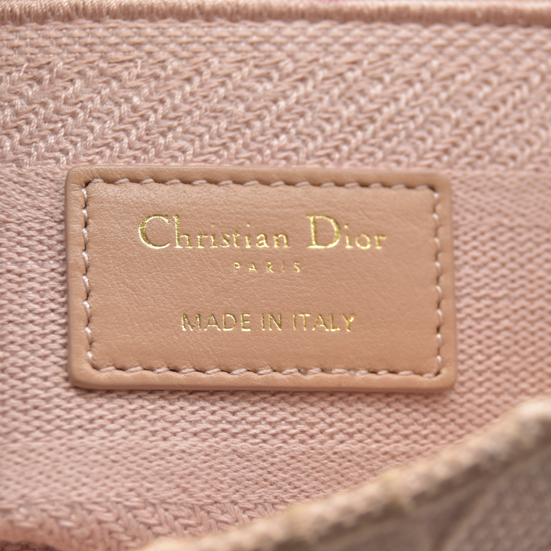 $4500 Christian Dior Canvas Embroidered Cannage Medium Lady D-Lite Pink