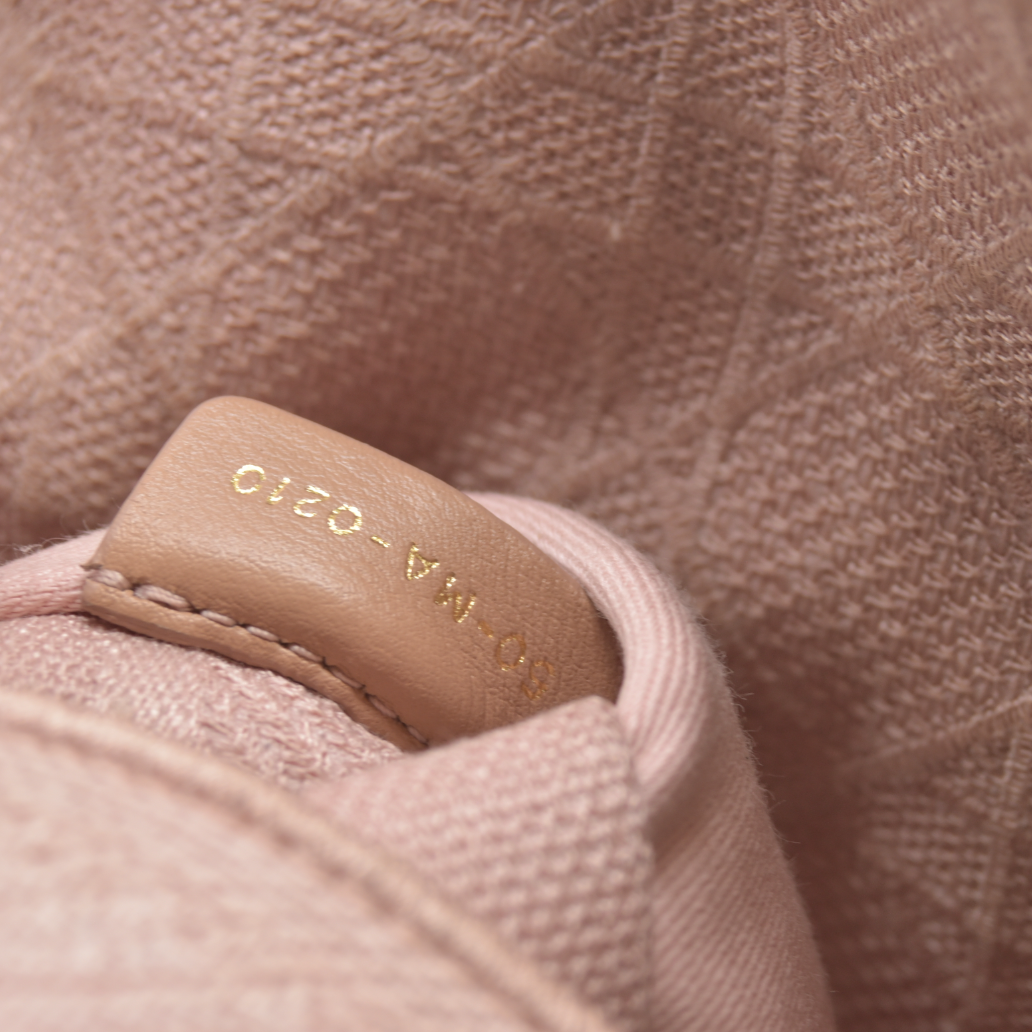 $4500 Christian Dior Canvas Embroidered Cannage Medium Lady D-Lite Pink