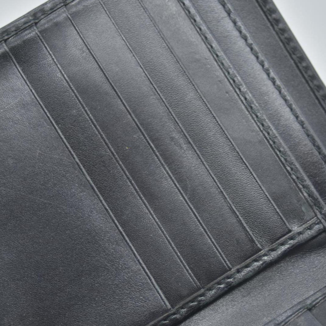 $490 GUCCI Black Leather Bi-fold Wallet CONSIGNMENT