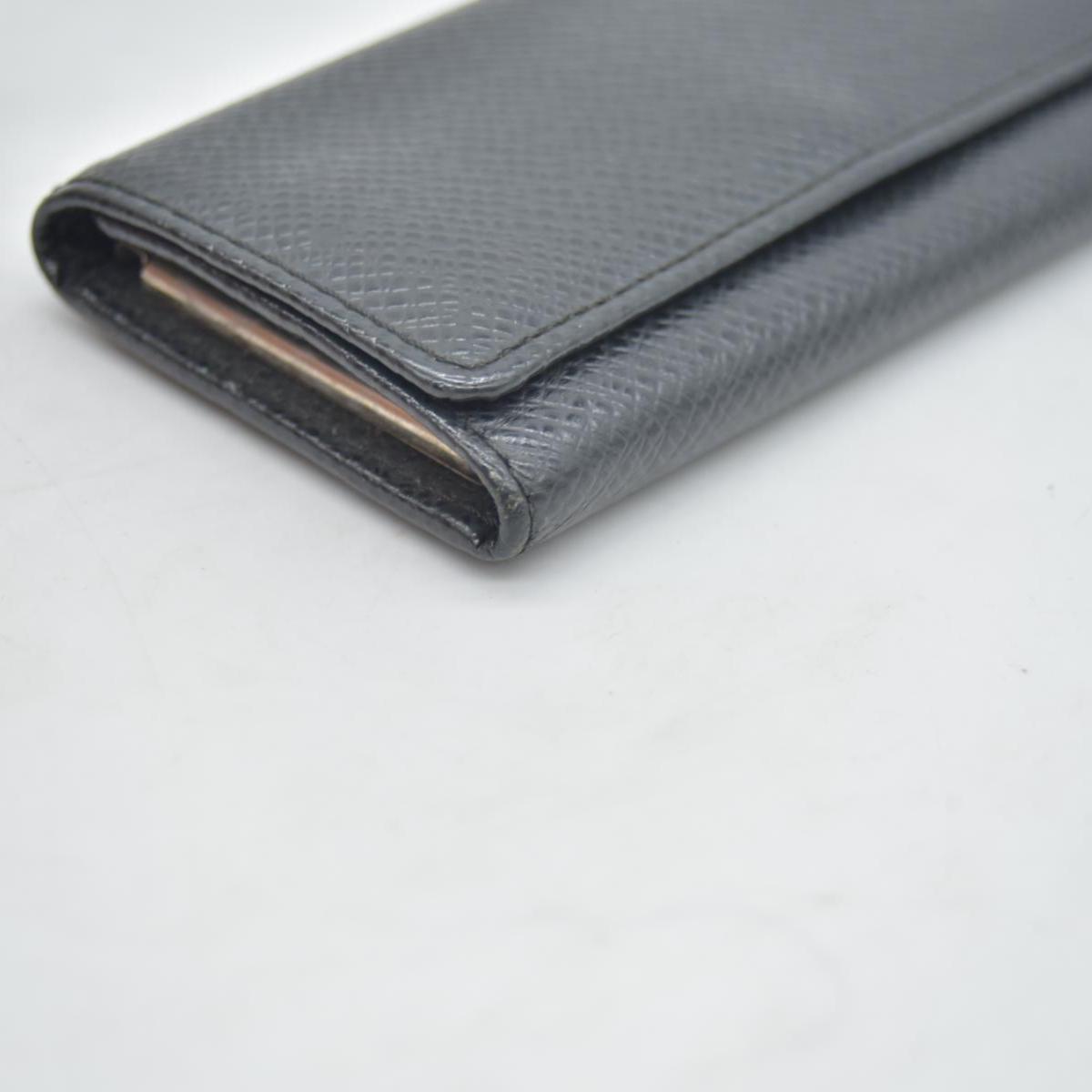 $295 LOUIS VUITTON Taiga 4 Key Multicles Key Holder Black CONSIGNMENT