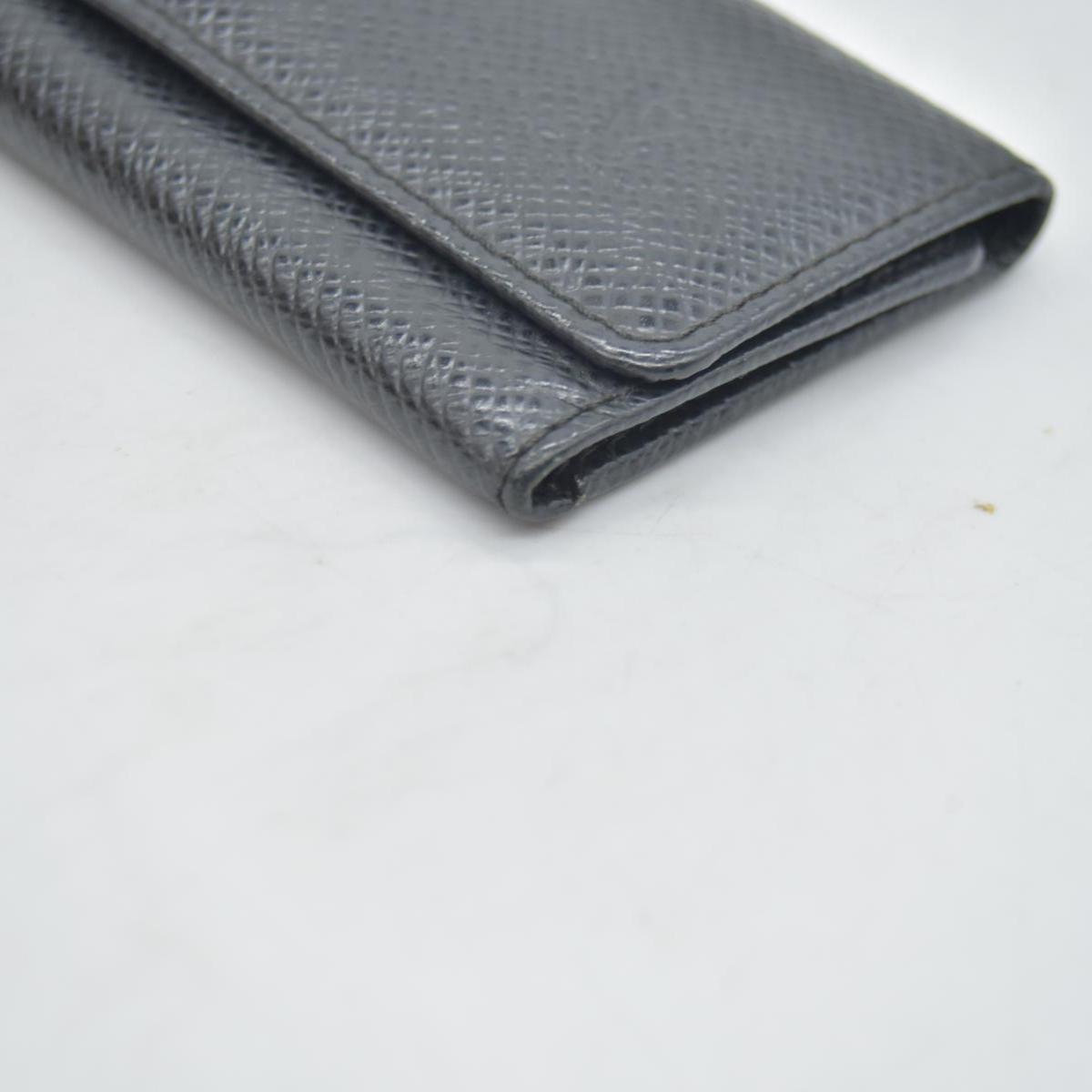 $295 LOUIS VUITTON Taiga 4 Key Multicles Key Holder Black CONSIGNMENT