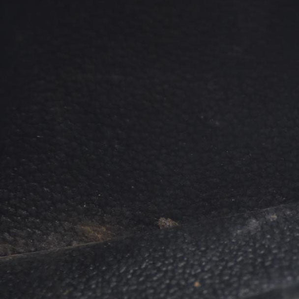 AUCTION $600 Louis Vuitton Epi Pochette Cosmetics Leather Pouch Black