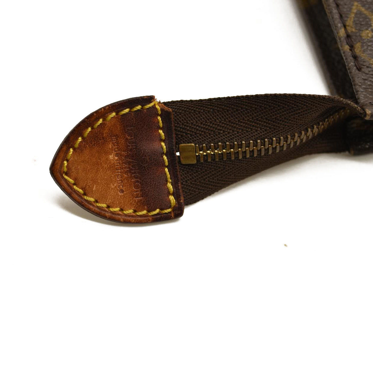 Louis Vuitton  Monogram Toiletry Pouch 26 TH8911