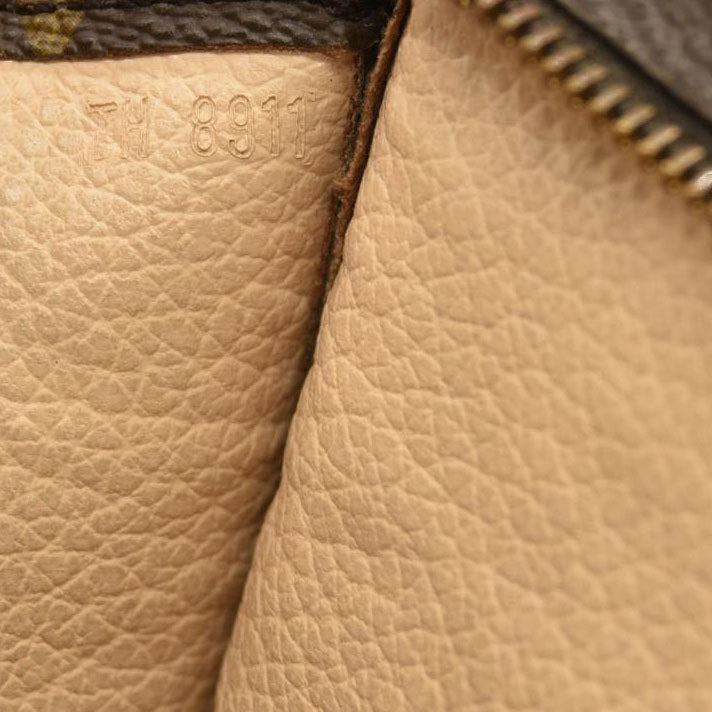 Louis Vuitton  Monogram Toiletry Pouch 26 TH8911
