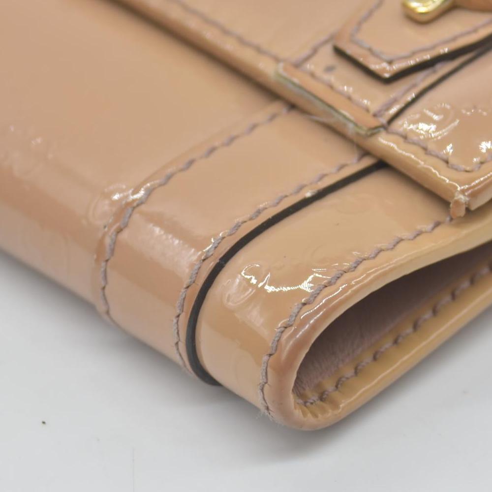 $470 Gucci Pink Patent Leather Microguccissima Nice Compact Wallet CONSIGNMENT