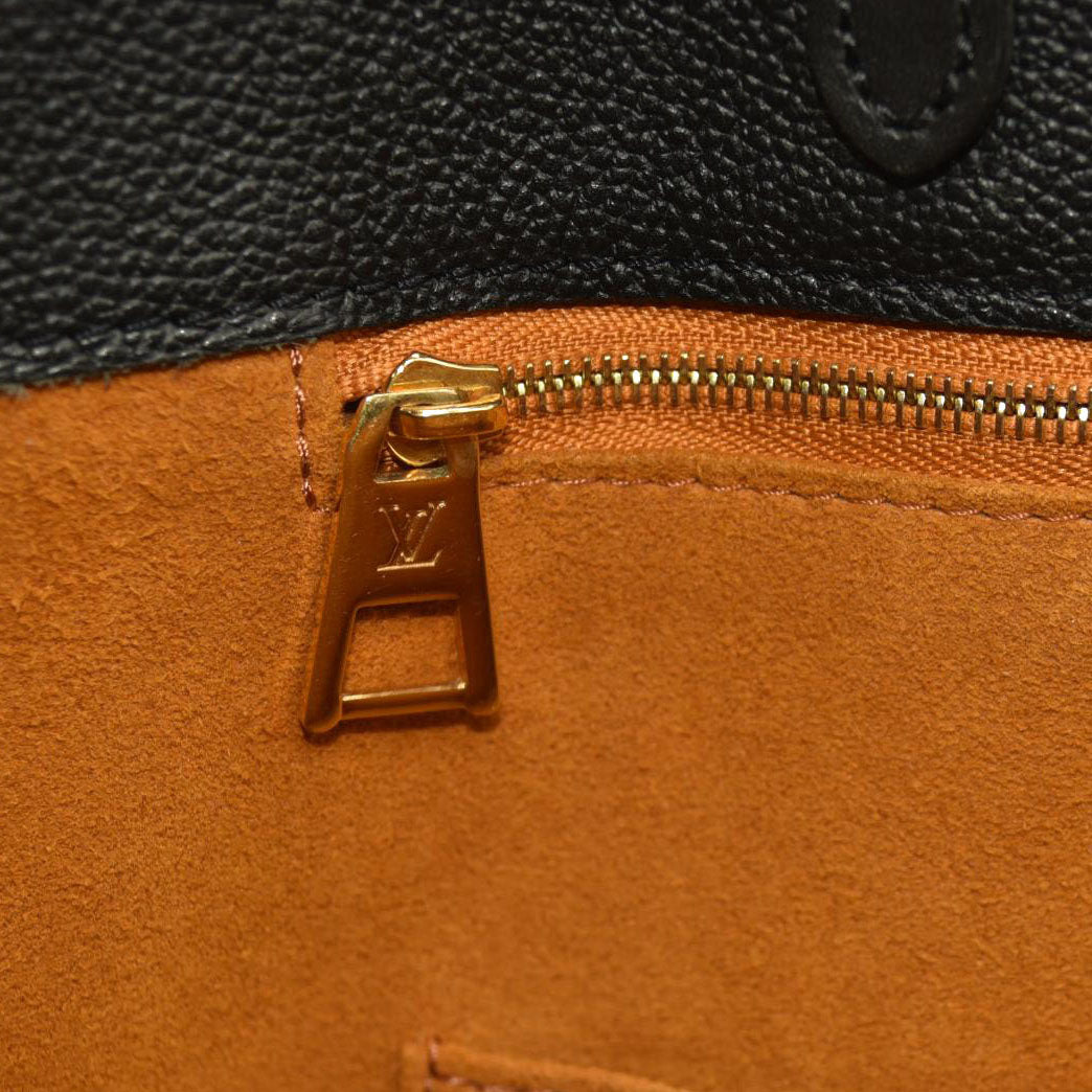 Louis Vuitton  Empreinte Monogram Giant Onthego MM Black