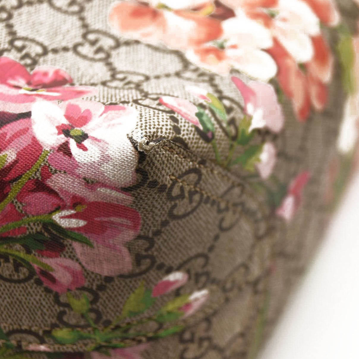 GUCCI GG Supreme Monogram Blooms Large Reversible Tote Beige Multicolor Dry Rose