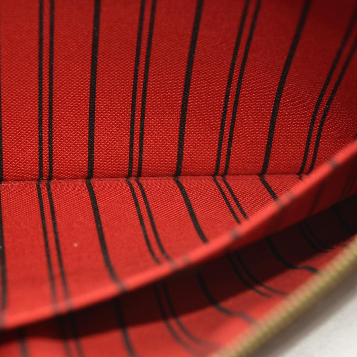 Louis Vuitton  Damier Ebene Neverfull MM Pochette GI3179