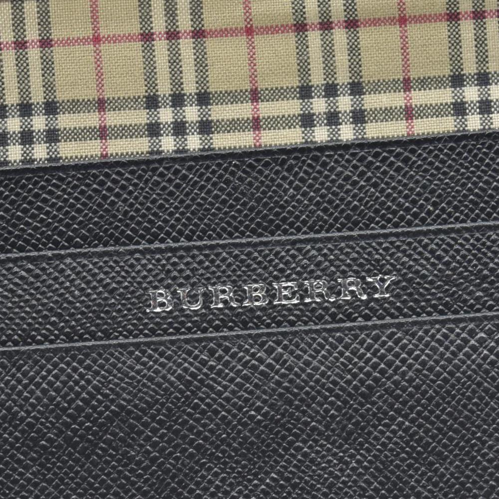 $415 Burberry Bi-Fold Wallet in Black Leather CONSIGNMENT
