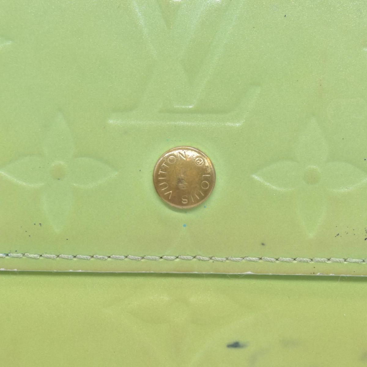 $655 Louis Vuitton Vernis Patent Leather Elise Wallet