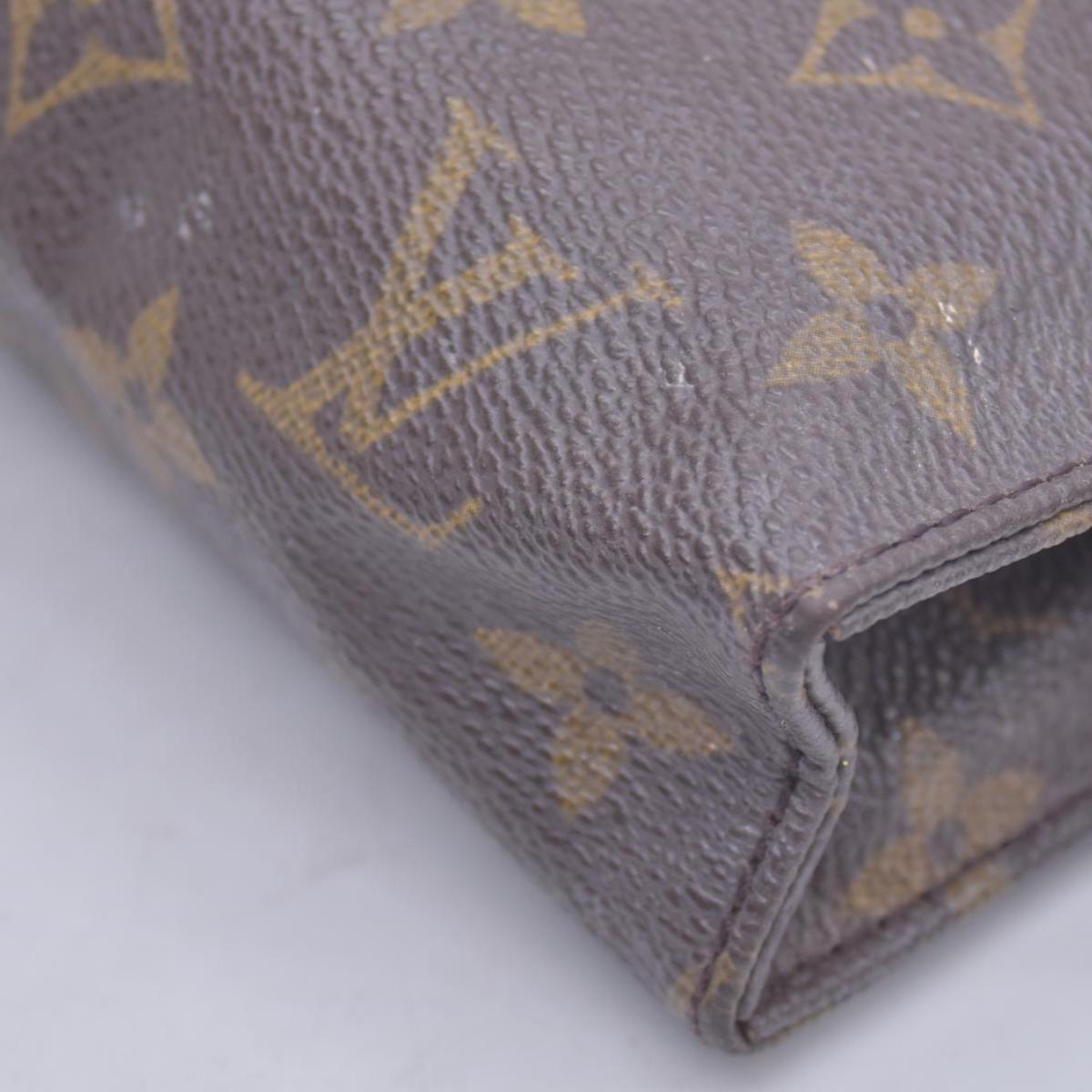 $595 1991 Louis Vuitton Monogram Toiletry Pouch 15 TH1901
