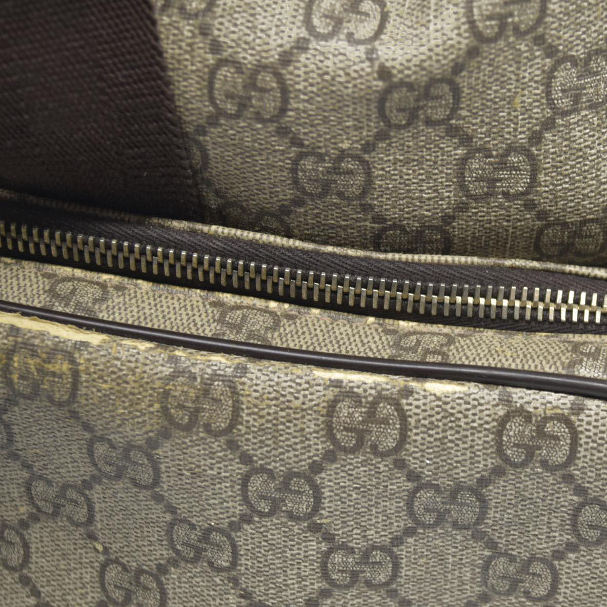 $2500 Gucci GG Supreme Backpack