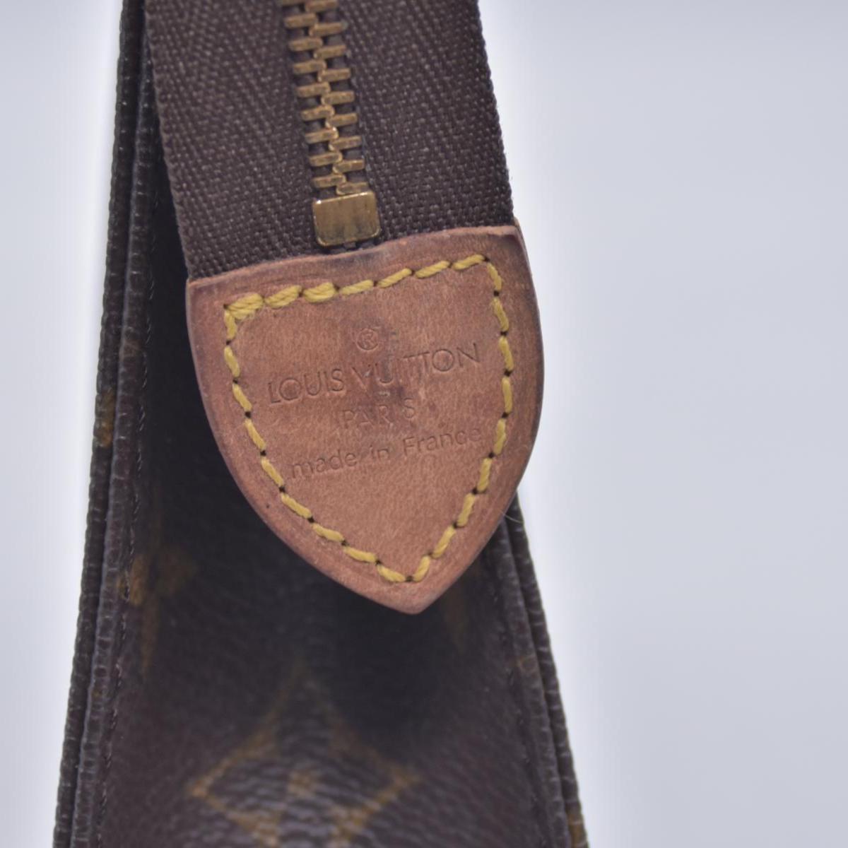 $540 Louis Vuitton Monogram Toiletry Pouch 19