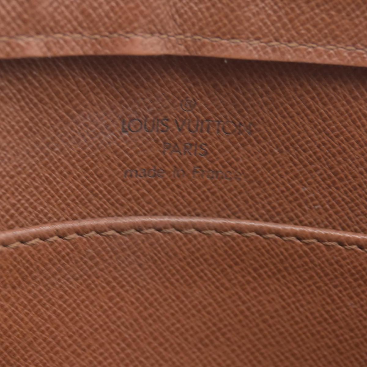 $970 Louis Vuitton Monogram Pochette Orsay CONSIGNMENT