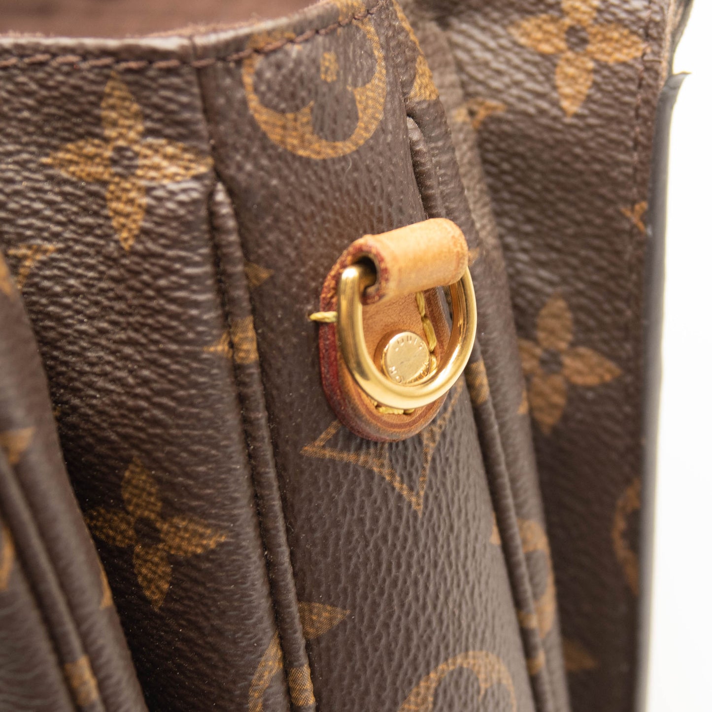 LOUIS VUITTON Monogram Pochette Metis